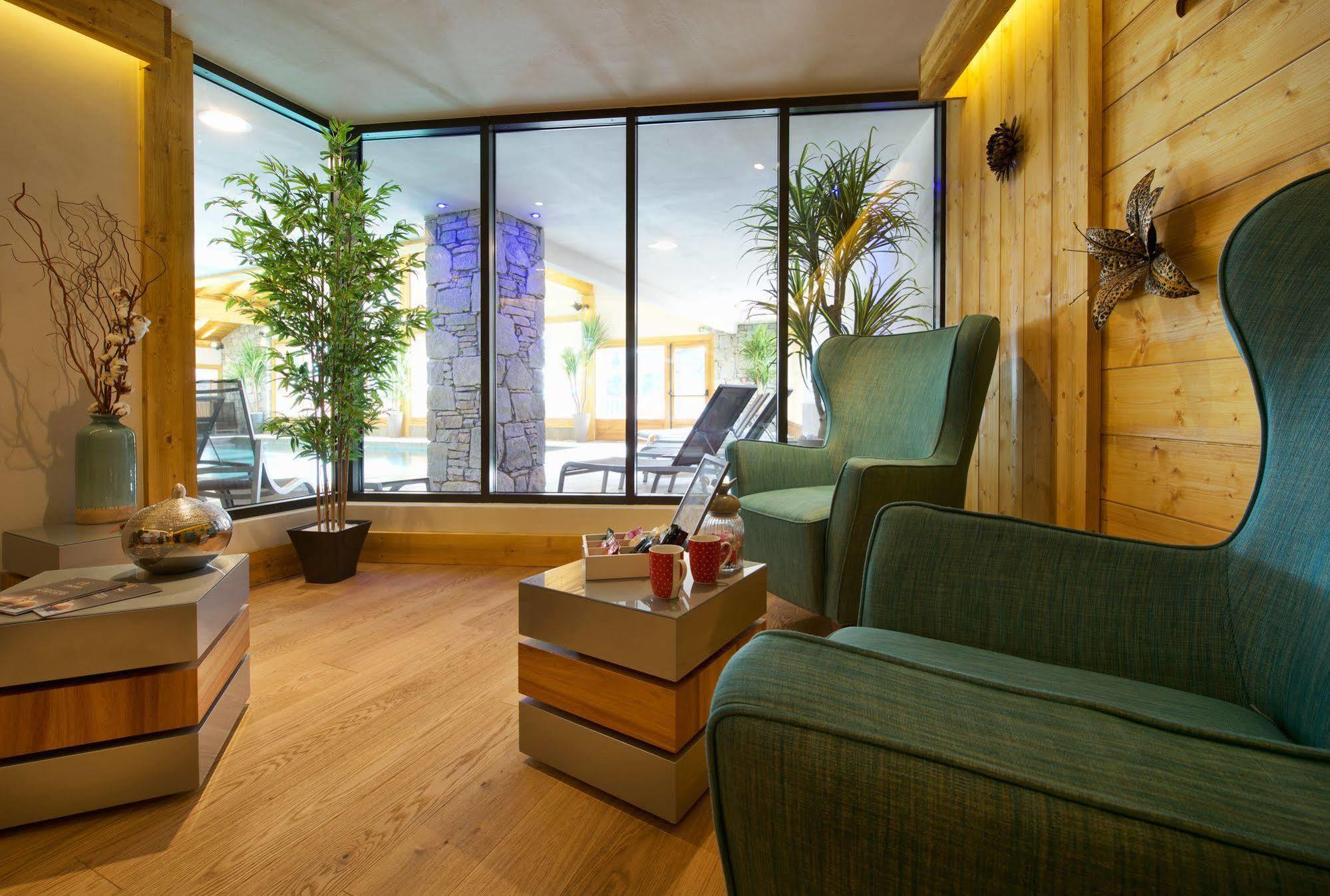 Cgh Residences And Spa Les Chalets De Leana Les Carroz d'Araches Exterior photo