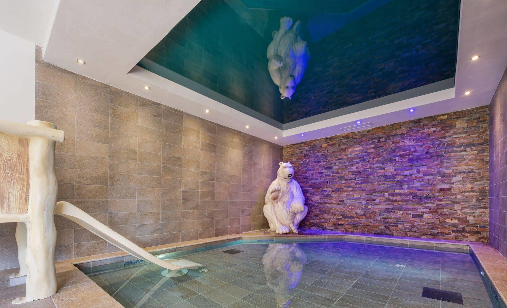Cgh Residences And Spa Les Chalets De Leana Les Carroz d'Araches Exterior photo